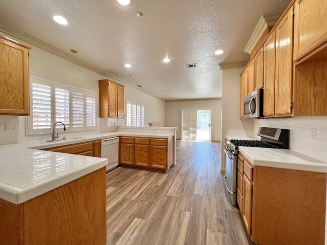 Building Photo - Spacious Four Bedroom Napa Home