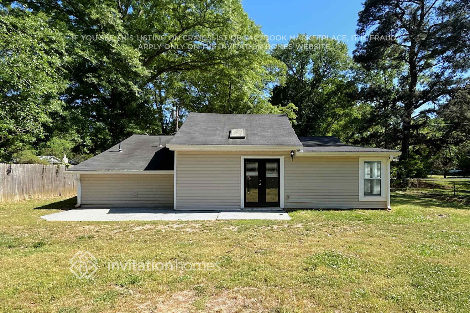 Building Photo - 1816 Waldrep Cir SE