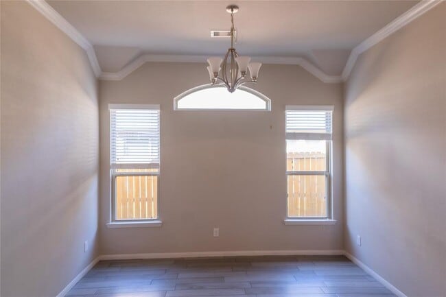 Building Photo - 918 Marigold Park Pl