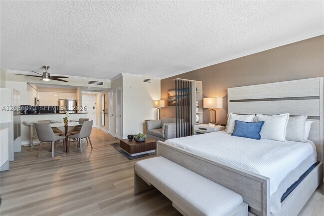 Building Photo - 2501 S Ocean Dr