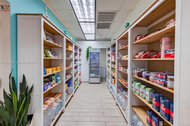 Building Photo - 3801 S Ocean Dr