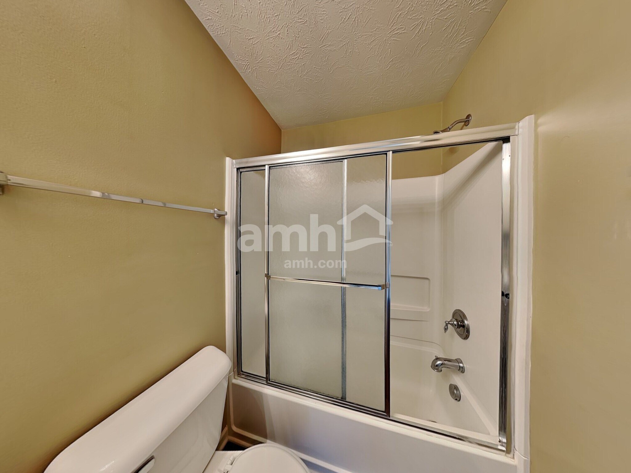 Building Photo - 5659 W Woodview Trl