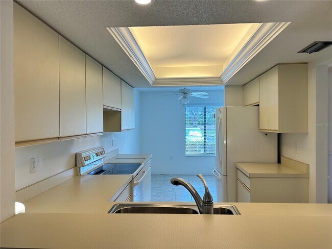 Building Photo - 6191 Timberlake Dr