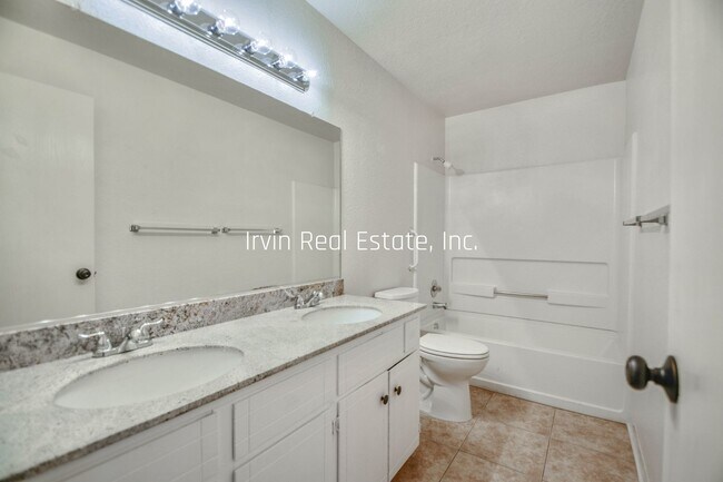 Building Photo - 3818 Otto Dr