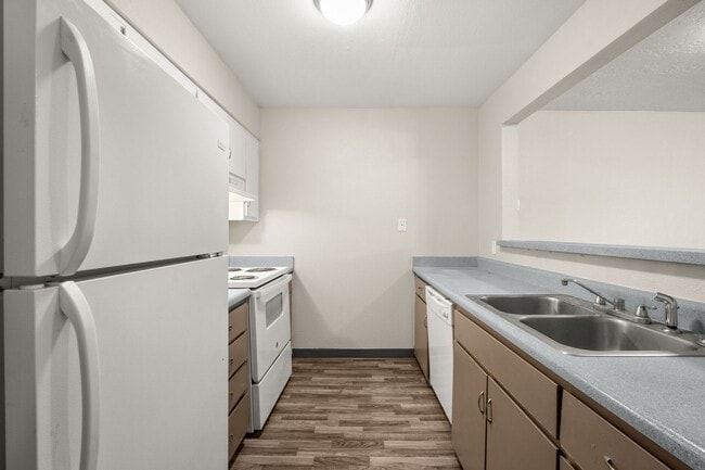 Building Photo - Nova Ridge