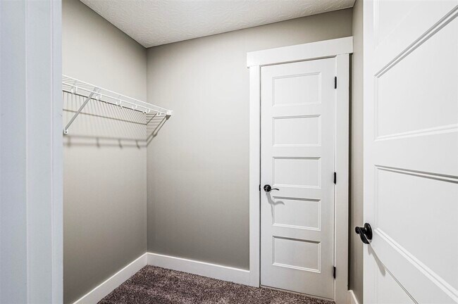 Building Photo - 456 Adalynn Cir