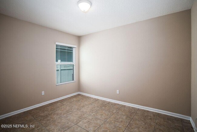 Building Photo - 3880 Great Falls Loop