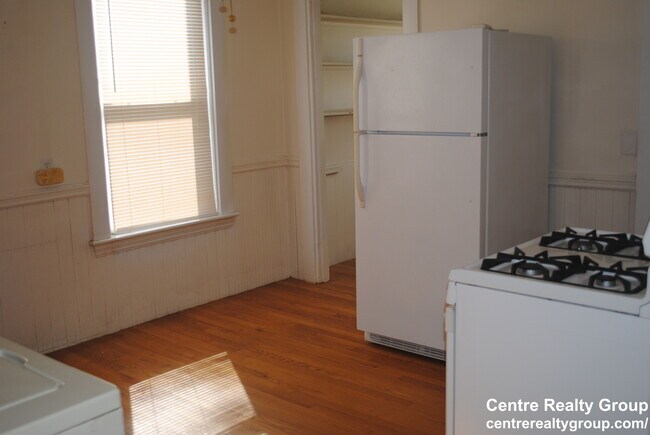 Building Photo - 21 Imbaro Rd