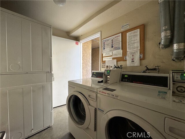 Building Photo - 3219 Colorado Ave