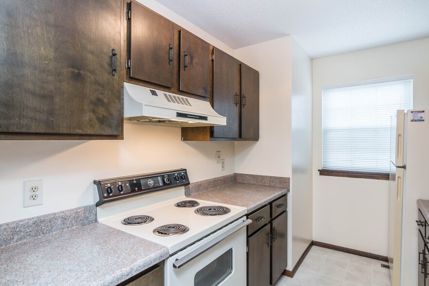 Building Photo - 811 Dondee Dr