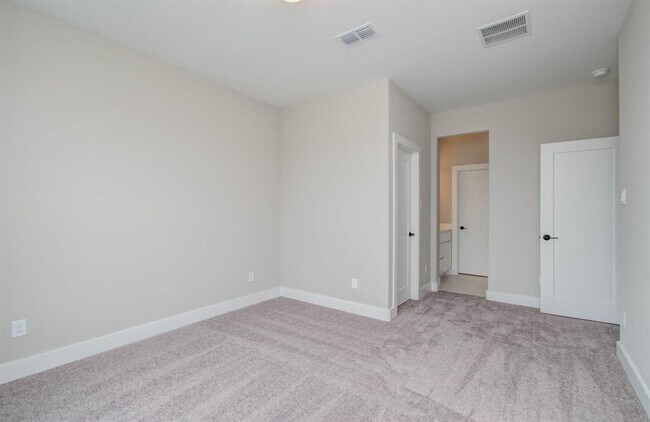 Building Photo - 7410 Pecan Brk Ln