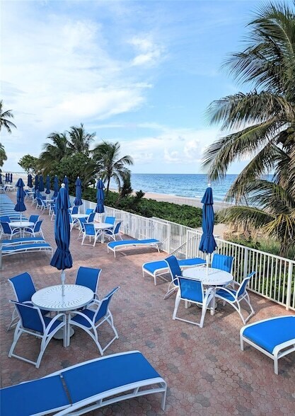 Building Photo - 4250 Galt Ocean Dr