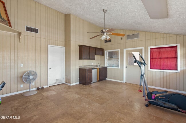 Building Photo - 8614 Holmsley Trail