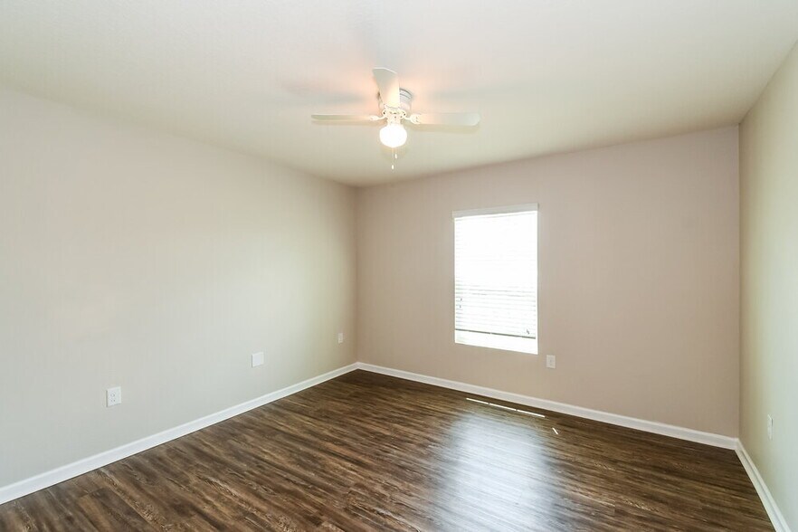 Building Photo - 2067 Tyson Lake Dr