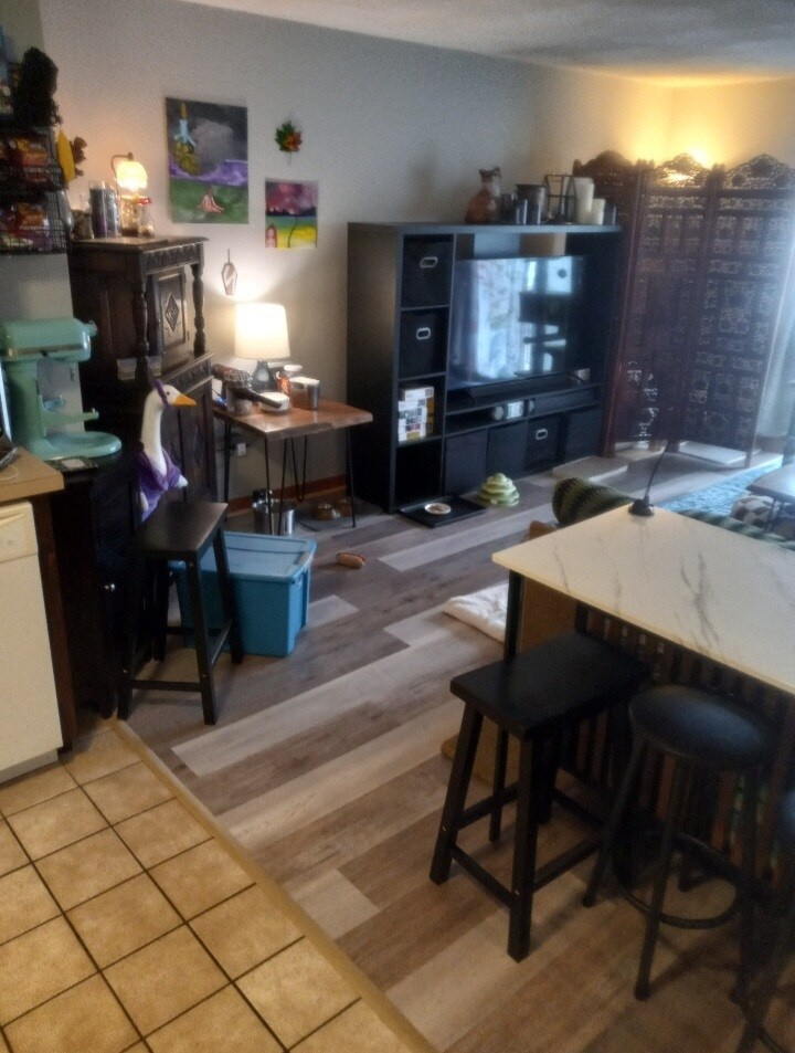 Building Photo - 566 Washington St