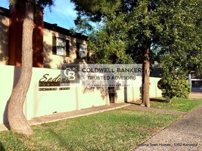 Building Photo - 5332 Kenosha Ave