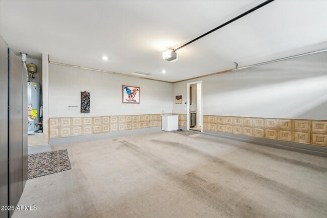 Building Photo - 18438 W Brookwood Dr