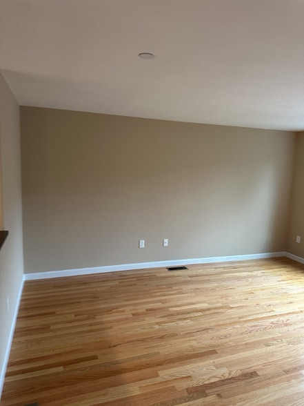 Building Photo - 0 Hartshorn Way