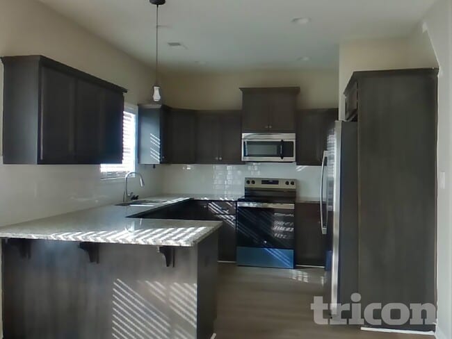 Building Photo - 26 Hillshire Dr