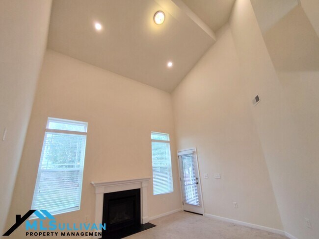 Building Photo - 5454 Jessip St