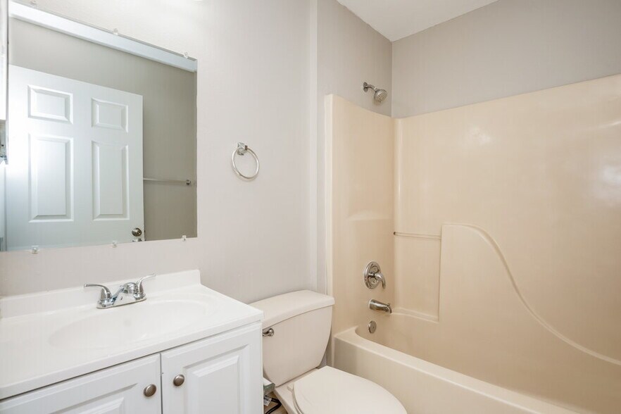 Building Photo - 4812 Pierce Arrow Dr