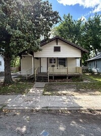 Building Photo - 20 4th St Cir