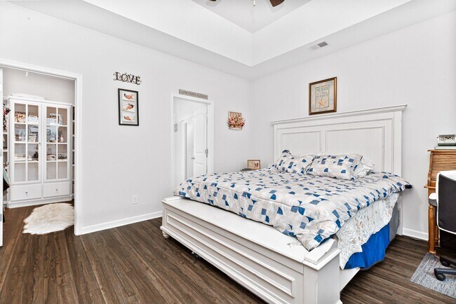 Building Photo - Spacious Home in Barons Bluff North