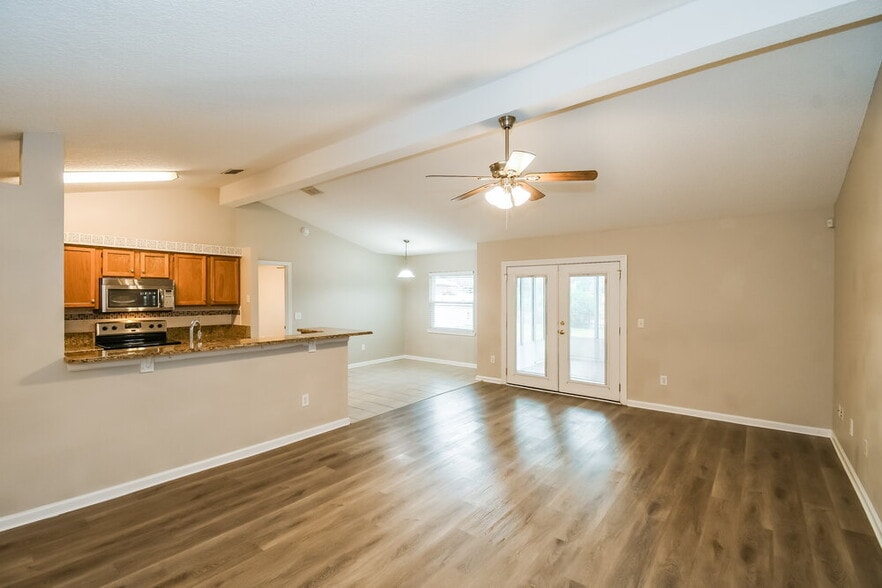 Building Photo - 409 Sweet Jasmine Way