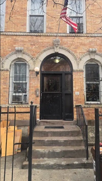 Building Photo - 1280 Decatur St