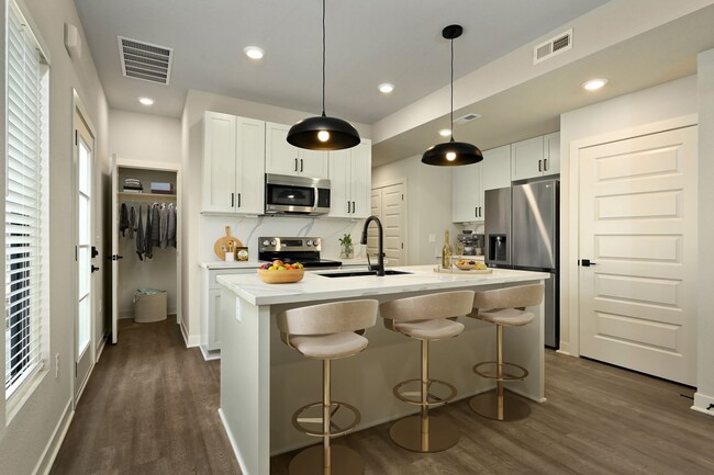 Primary Photo - Three Bedroom Townhome with Large Unfinish...