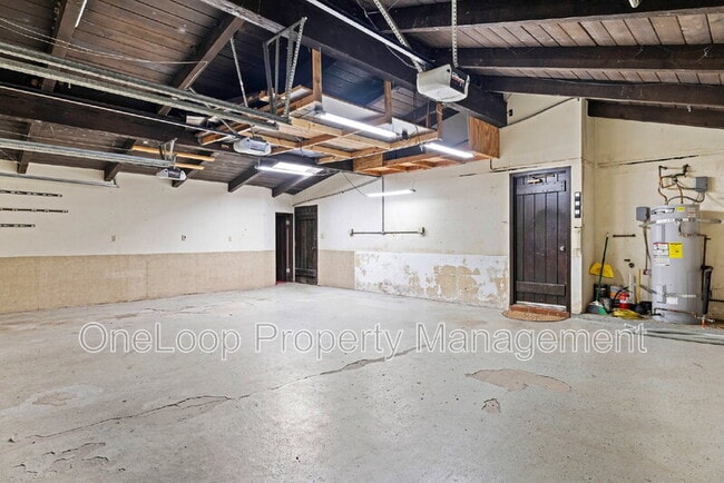 Building Photo - 4085 Via Palo Verde Lago