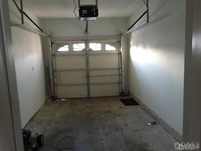 Building Photo - 22 N Whittier St