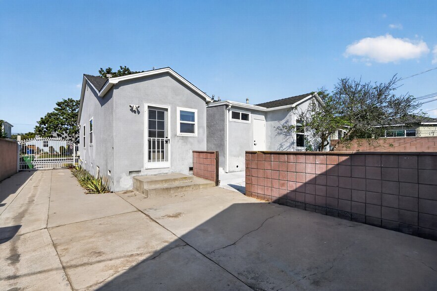 Building Photo - 7742 Dunbarton Ave