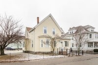 Building Photo - 18 Taber St