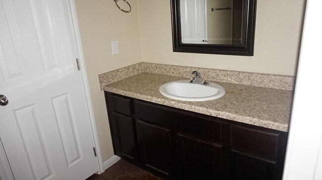 Building Photo - 4305 Cambridge Dr