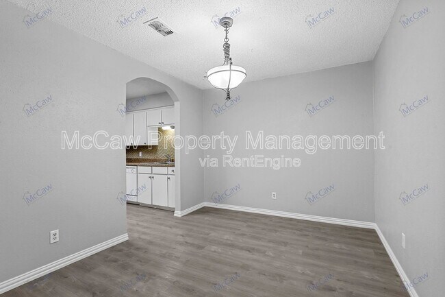 Building Photo - 4300 Segura Ct N