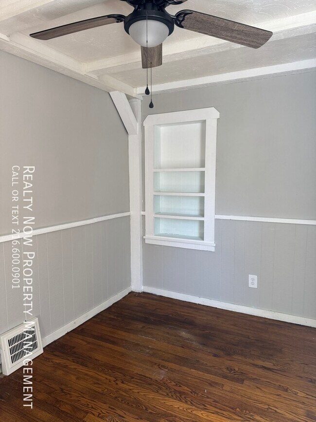 Building Photo - 11749 Arden Ave