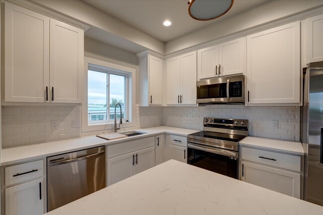 Building Photo - 139 Prairie Heights Dr