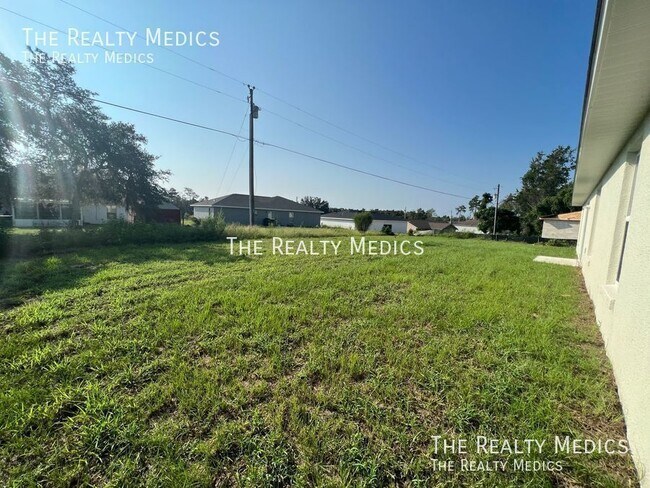 Building Photo - 14635 SW 25th Terrace