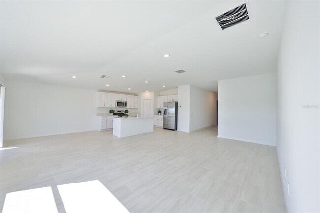 Building Photo - 12418 RADIANT CRYSTAL ROSE