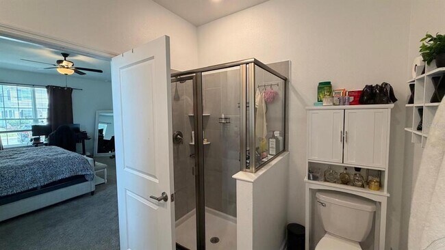 Building Photo - 11200 Listening Dr