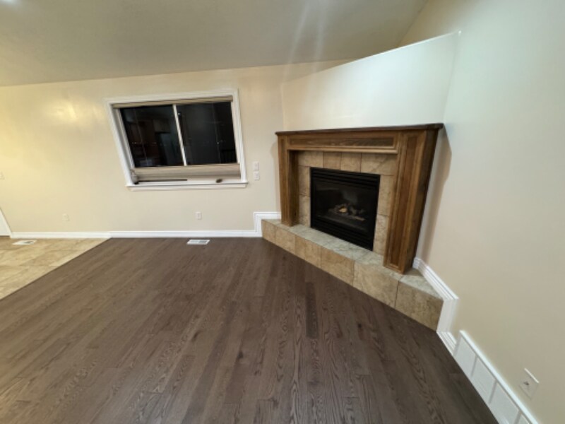 Building Photo - 656 S 1050 W