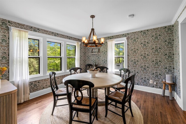 Building Photo - 1025 Sawkill Rd
