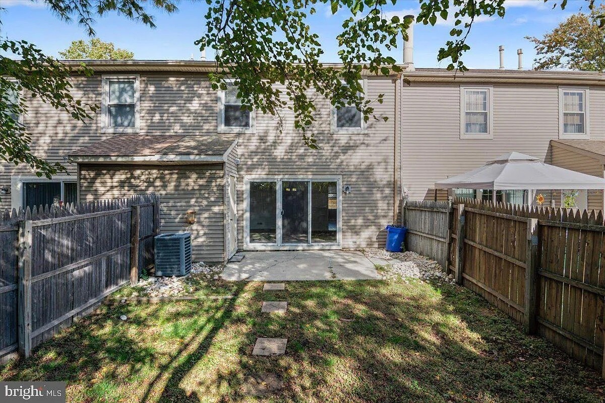 Building Photo - 3904 Elberta Ln