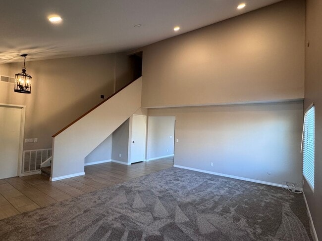 Building Photo - 17824 Cabela Dr