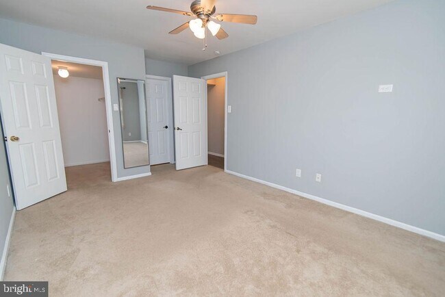 Building Photo - 239 Oakridge Dr