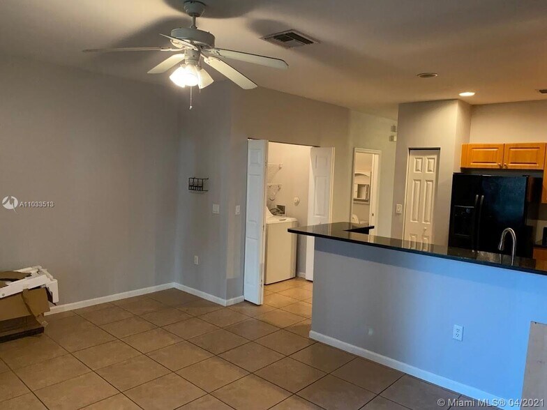 Building Photo - 8273 SW 25th Ct