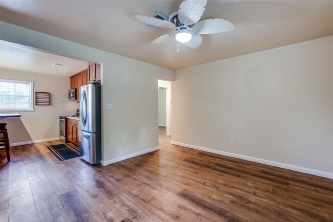 Building Photo - 1200 W Phillips St