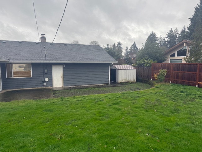 Building Photo - Charming 3 Bedroom with a Living Room, Sun Room,Huge Fenced Yard & More!