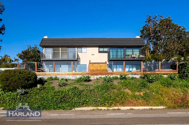 Primary Photo - 721 Camino Del Mar